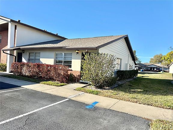 3rd image of 2476 Enterprise Rd APT 6