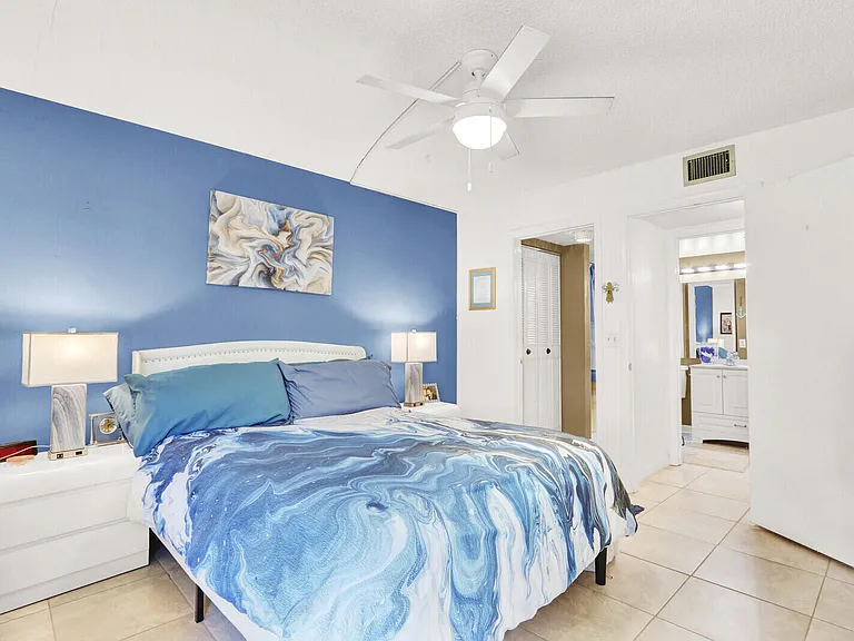 309 Knotty Pine Cir #A-1 — Photo 15