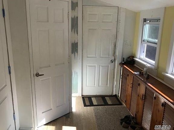 2nd image of 377 Foster Ave