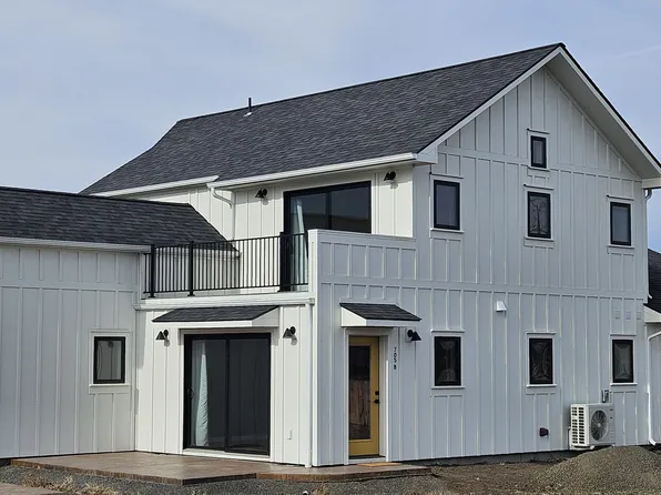 705 N Lake St #B, Joseph, OR 97846