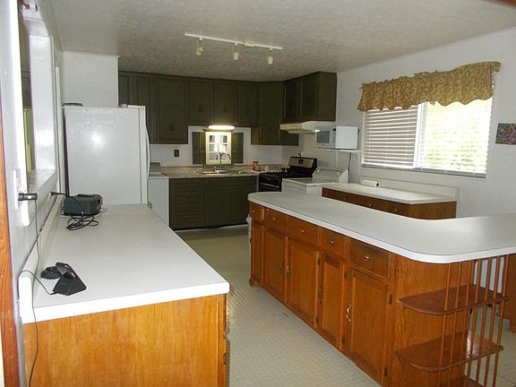 4th image of 202 Collinwood Dr