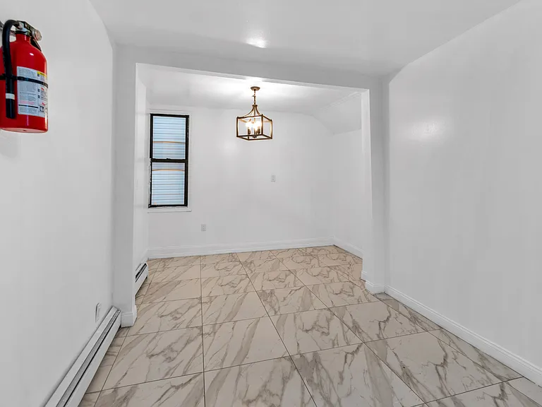 25 Oak St #BS — Photo 5