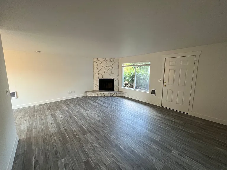 3648 SE 108th Ave — Photo 1