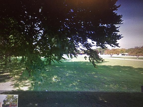 3rd image of 2215 Weiss St APT 2