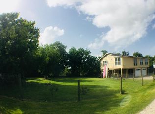 1562 Railroad Ave, Dickinson, TX 77539