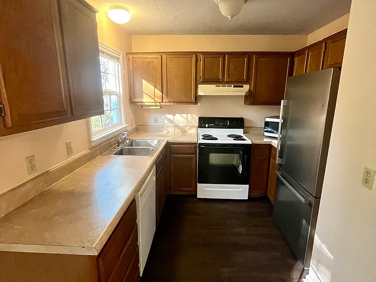 315 Bracken Pl — Photo 6