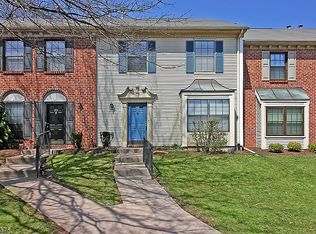 202 Brokaw Ct, Bridgewater, NJ 08807