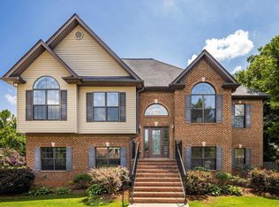 100 Chinaberry Ln, Maylene, AL 35114