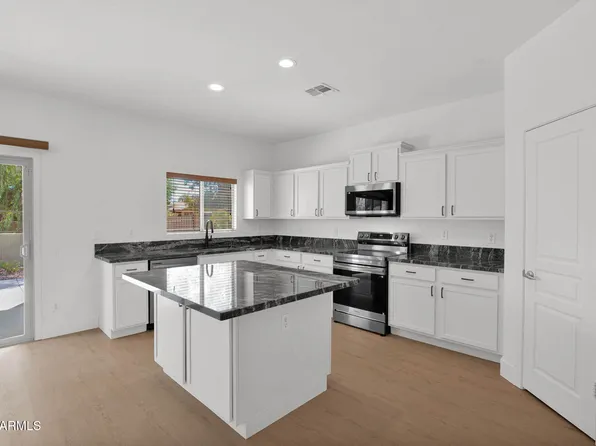 15811 N CRISTINE Lane, Surprise, AZ 85388