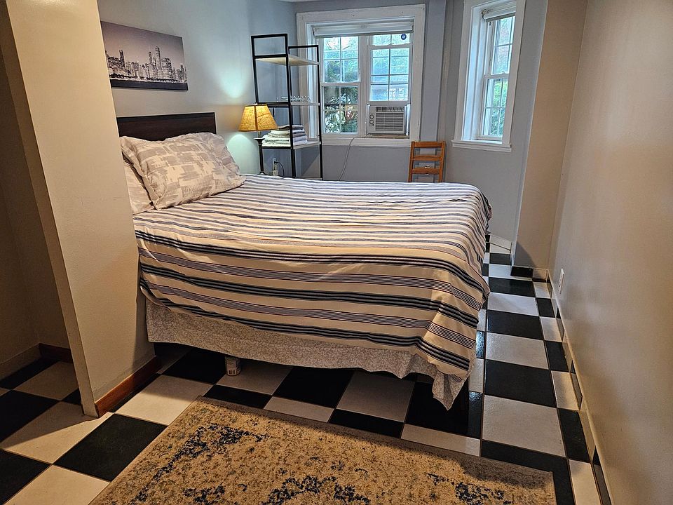 1st image of 4121 W Henderson St #G-1