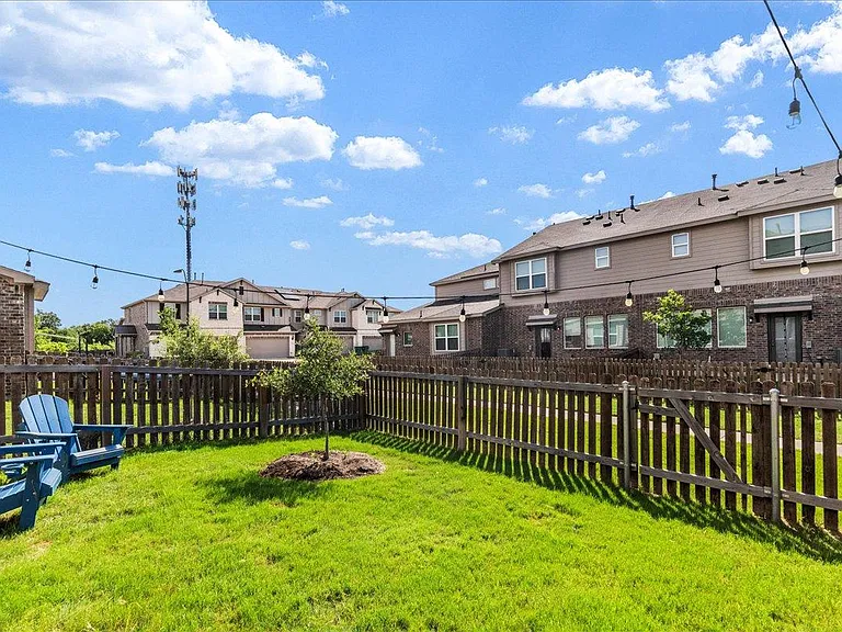 17103B Crane Fly Dr — Photo 32