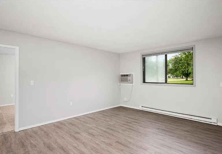 1173 Landeco Ln #304 — Photo 3