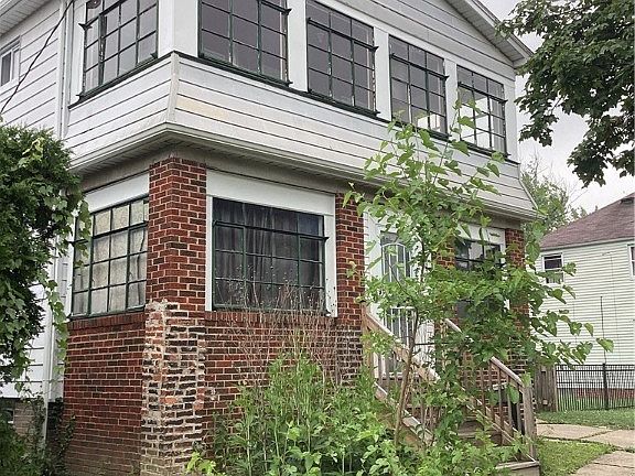 3rd image of 3699 E 144th St