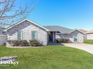 821 Serenity Dr, Cedar Hill, TX 75104