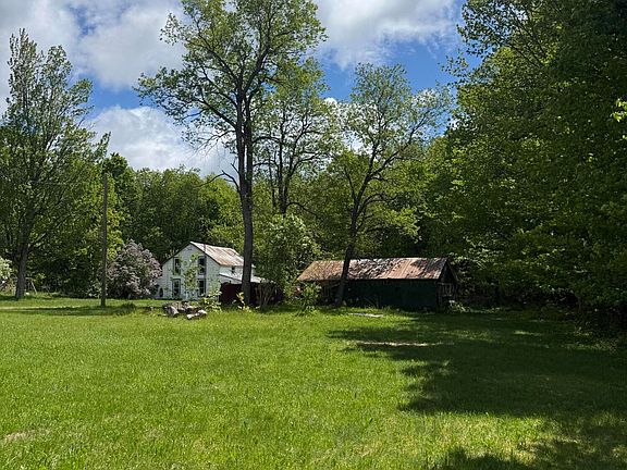 4th image of 132 Blanche Rd