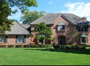 10816 N Haddonstone Pl, Mequon, WI 53092