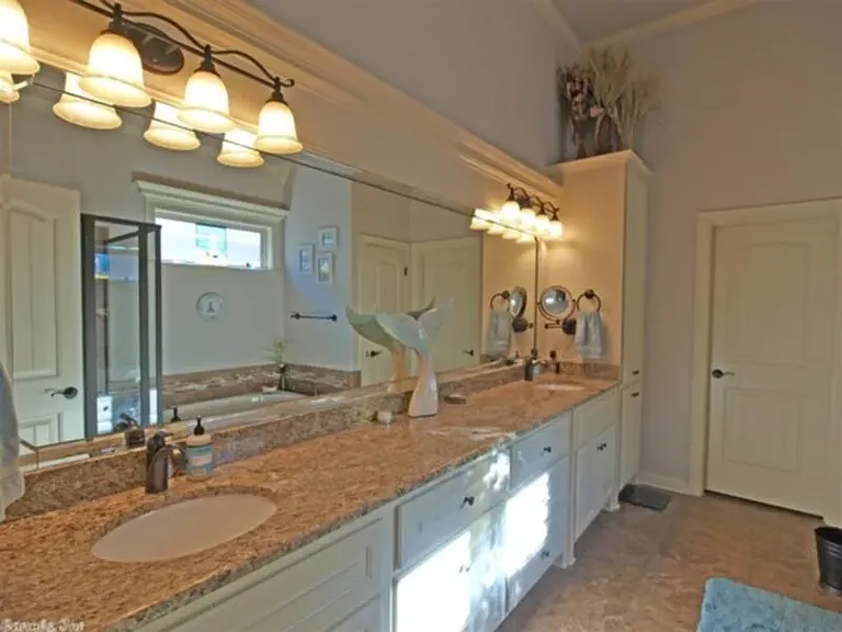 34 Forest Valley Ln — Photo 12