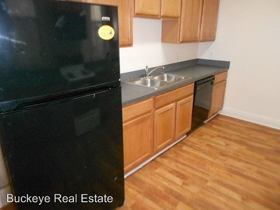 5th image of 66 E 18th Ave