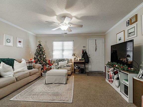 2nd image of 100 Woodstone Dr APT 31