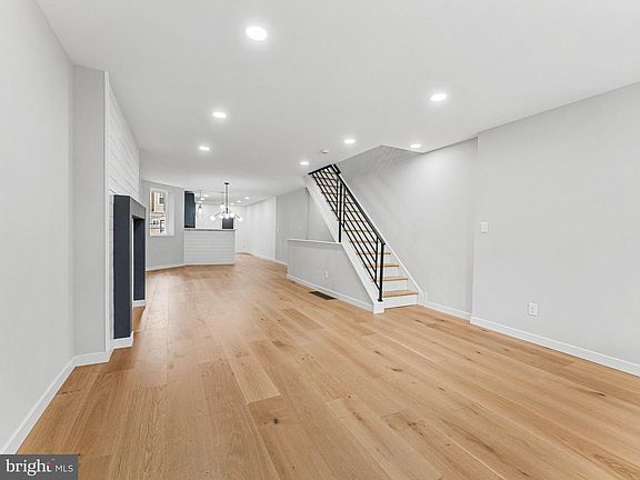 5th image of 6058 Webster St