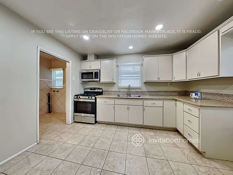 6077 Main St — Photo 6