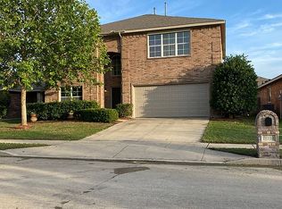 5021 Wild Oats Dr, Fort Worth, TX 76179