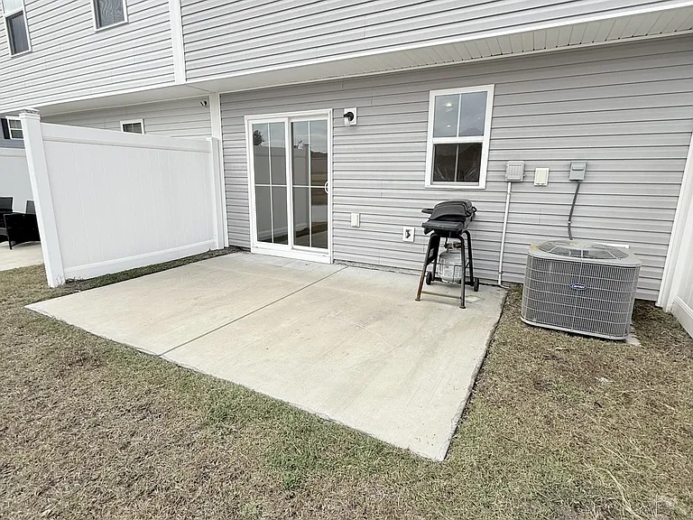 400 El Camino Dr #B — Photo 30