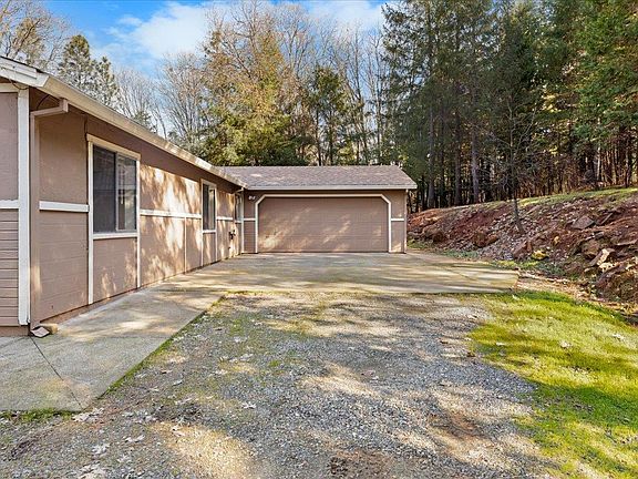 4th image of 8836 Double A Ranch Rd