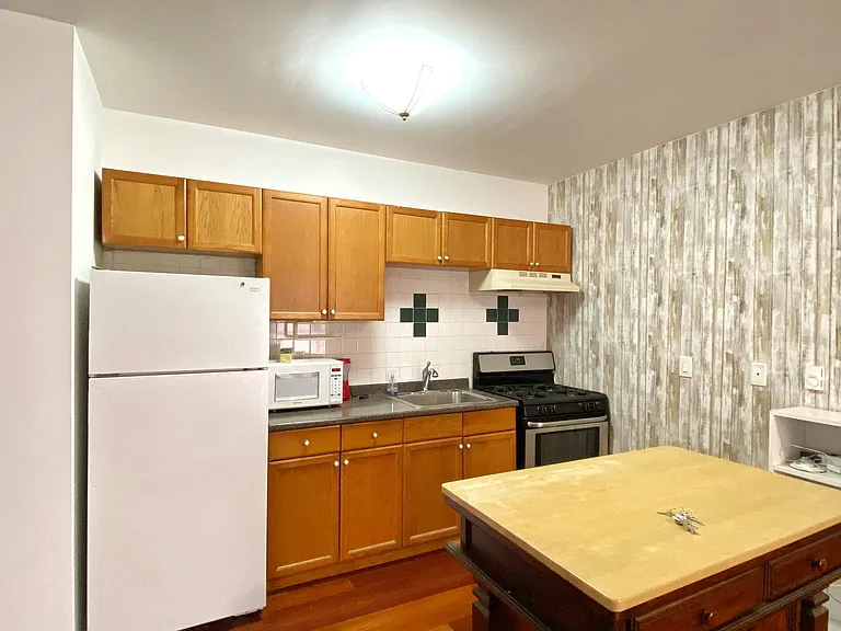 701 Chestnut St #4R — Photo 7