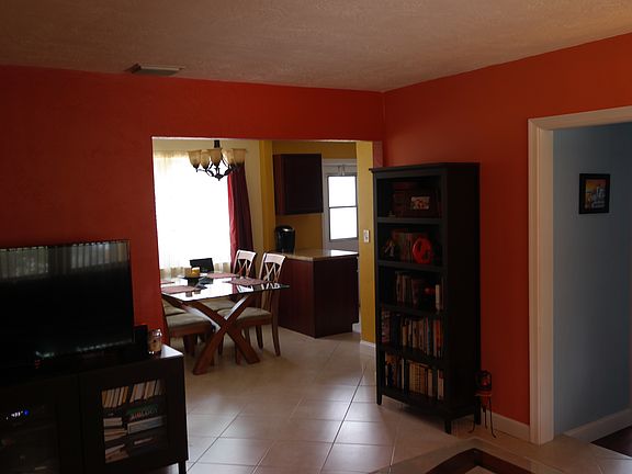 4th image of 1310 S 22nd Ct
