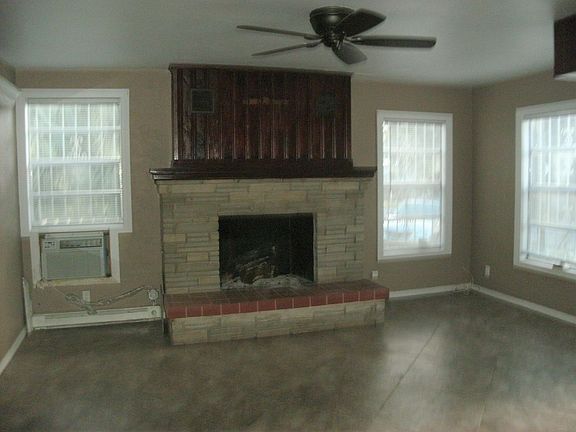 5th image of 531 Elm St