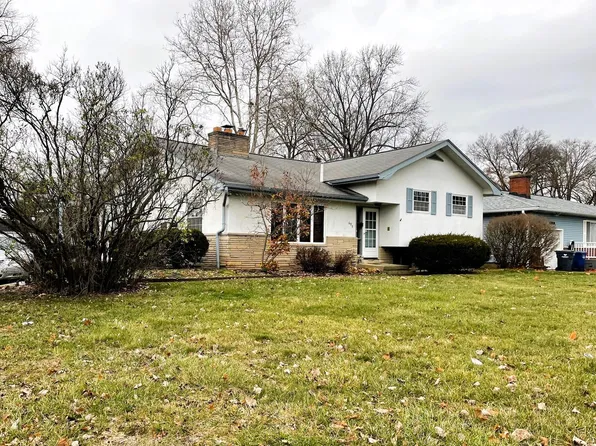 699 Bernhard Rd, Columbus, OH 43213