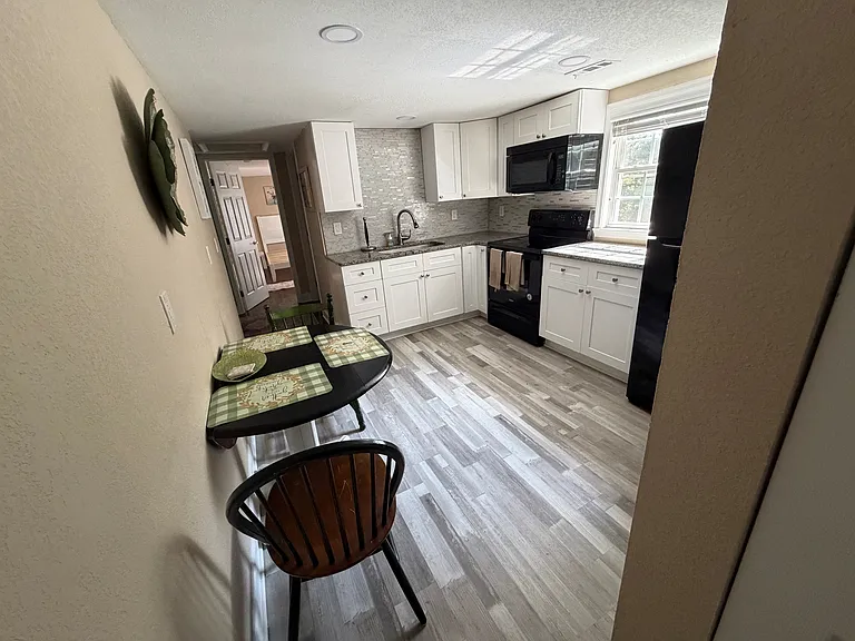 578 Harrop Ln #4 — Photo 24