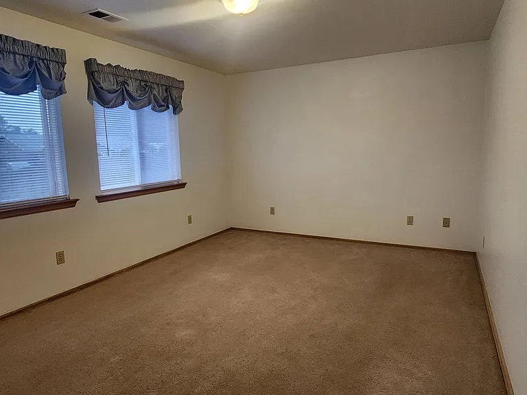2330 Adkins Ct — Photo 22