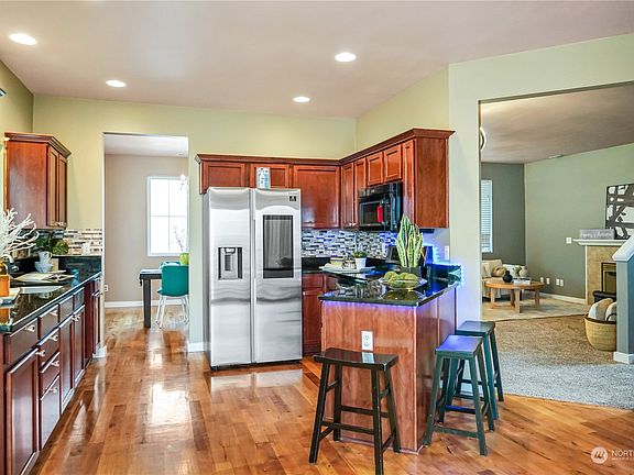 3rd image of 6338 Radiance Boulevard E