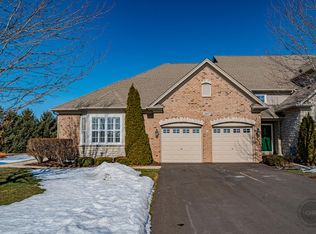 2007 Canyon Creek Dr, Aurora, IL 60503