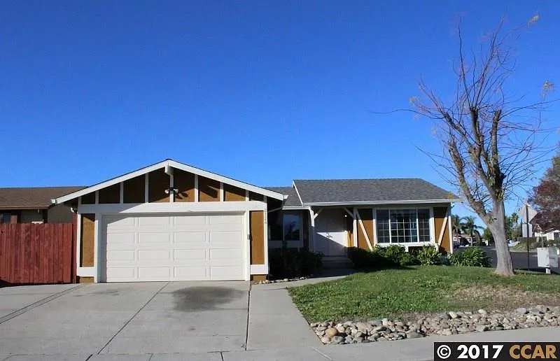 2126 Shadow Ct photo 1