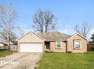 118 Shade Tree Ct, Greenfield, IN 46140