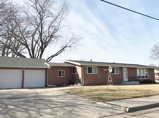 1803 W 8th St, Hastings, NE 68901