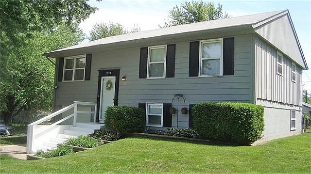 1st image of 5204 Red Barn Ln