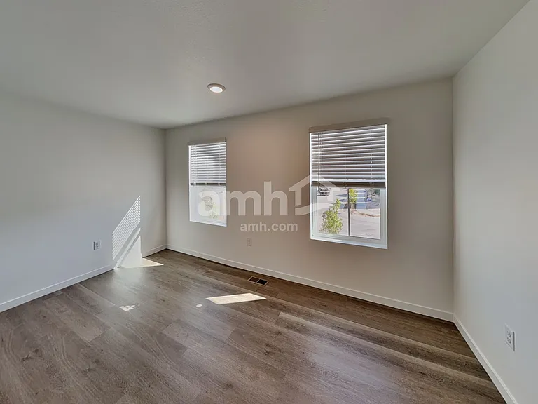 26172 E Calhoun Cir — Photo 12