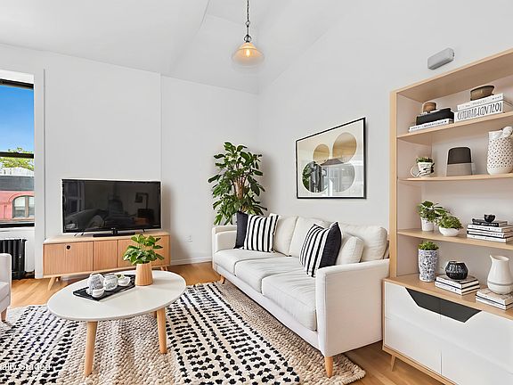 2nd image of 369 7th Ave Unit 4D