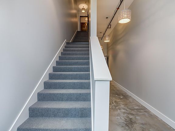 5th image of 2744 Lafayette Ave #207A