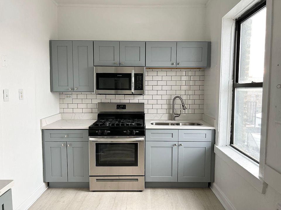 1st image of 4720 N Kedzie Ave APT 2