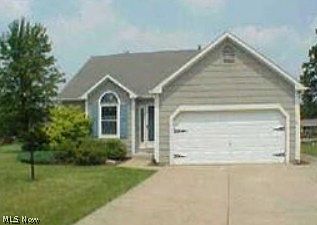 1st image of 3261 N Bloomsbury Cir NW