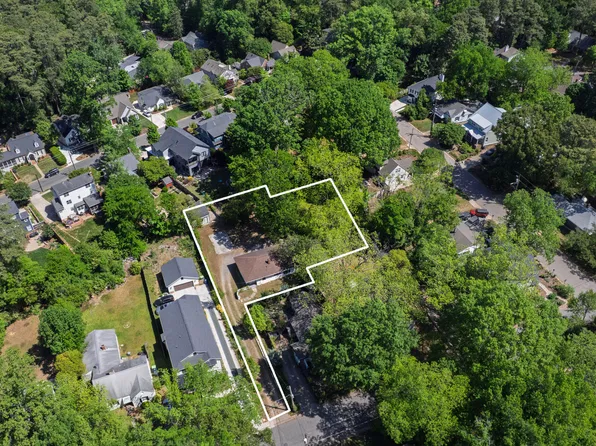 2618 Bedford Ave, Raleigh, NC 27607