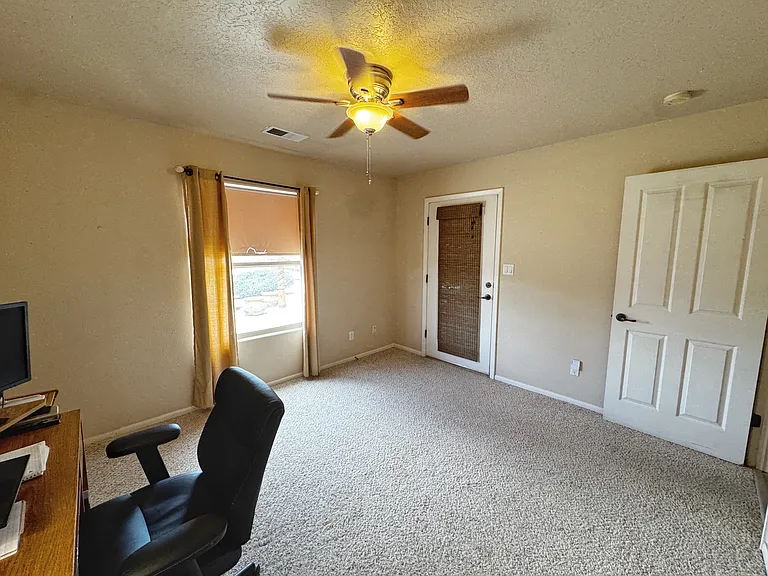 5317 Southfort Dr SW — Photo 31