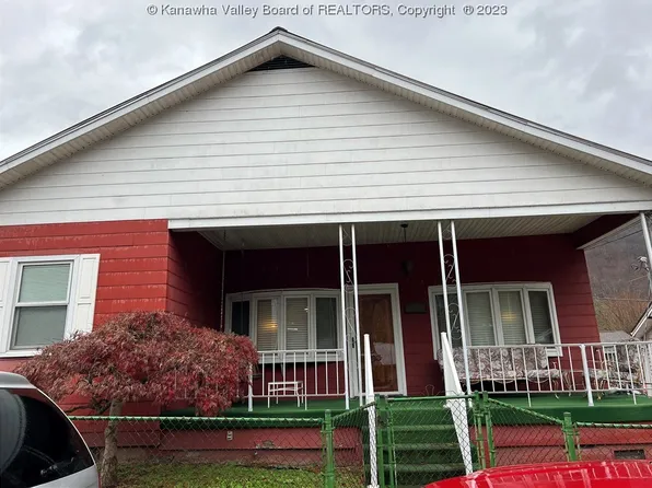 11 Wilson St, Smithers, WV 25186
