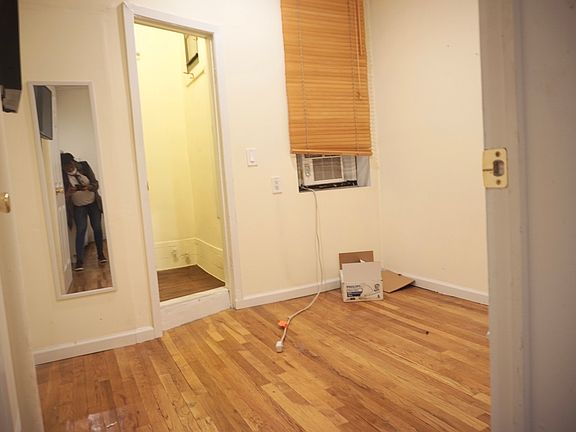 5th image of 342 E 13th St APT 7