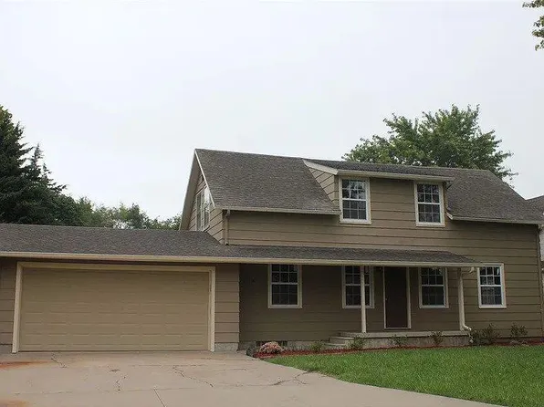 232 E Spruce St, Hesston, KS 67062